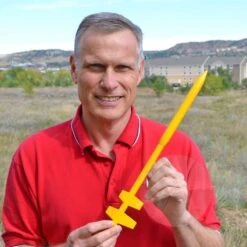 Midge -Toy Rocket 03f4b6bd94f33a69f3be32a4cc69a458.image .700x700