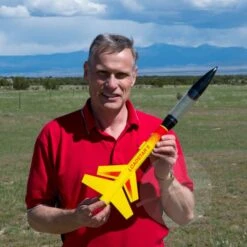 Estes Loadstar II -Toy Rocket 1f30907963d769b383d1754925dc4a42.image .700x700