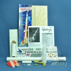 Johnny Star Commander 23 Johnny Star Commander -Toy Rocket 1fe69efa1a53c19fbae4ec3fa2489ea2.image .700x698