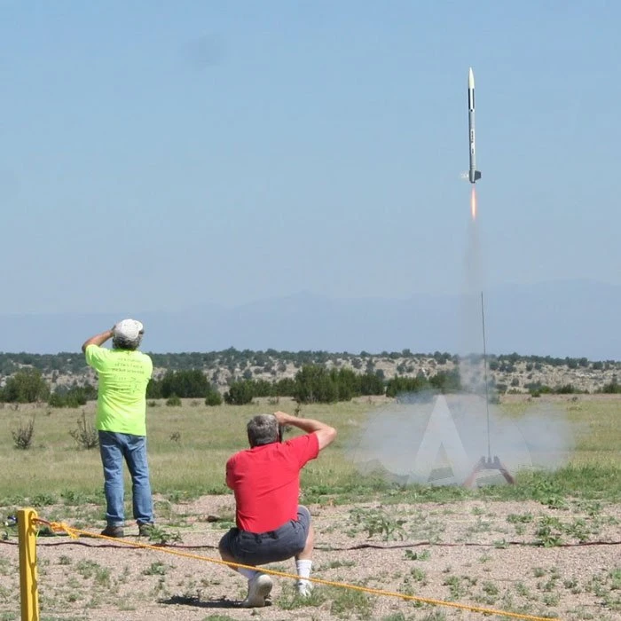 Hi-Tech 2 Hi-Tech - Image 2