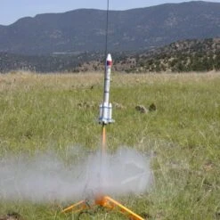 CZ-2E -Toy Rocket 54302d831c8358d2cea763099085b471.image .700x700