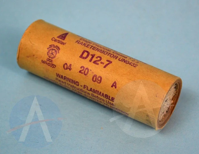 Estes Motors - D12-7 1 Estes Motors - D12-7