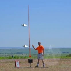 24mm Egg-Lofter Fly-Away Rail Guide (2/pk) -Toy Rocket 844afd8bf9d100a9e5b89b1a39dbf621.image .700x700