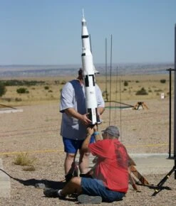 Saturn V - 1/70th Scale -Toy Rocket ddf8c0009f37e118201f742d4e95a97c.image .597x700