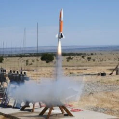 Estes Doorknob 17 Estes Doorknob -Toy Rocket f8e1e68028bfe69eb3a615e0ec10d2f3.image .700x700