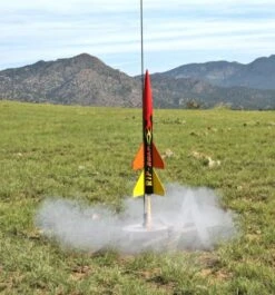 DYNASTAR Rip-Roar 22 DYNASTAR Rip-Roar -Toy Rocket fac4490326fae5937e78b46abe496661.image .653x700