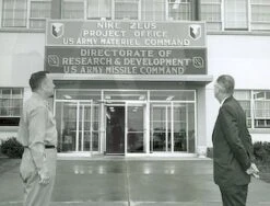 Nike Zeus 35 Nike Zeus -Toy Rocket fecd91908796771287f045d69f5b1508.image .318x242